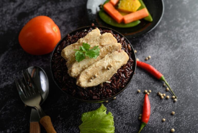 Purple rice: a healthy and delicious grain There a few varieties of rice that are purple in the species Oryza sativa. There are two kinds: long-grained, and sticky