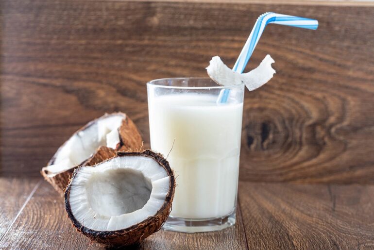 What does coconut milk taste like? Coconut milk is a healthy alternative to dairy milk. In this article, we talk about nutrients, calories, and the 5 awesome health benefits of coconut milk.
