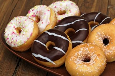 Do Donuts Have Eggs? (With Vegan Donut Recipes) If you are a vegan and want to taste some doughnuts, no wonder you have this question in your mind. Do Donuts Have Eggs? While the answe....