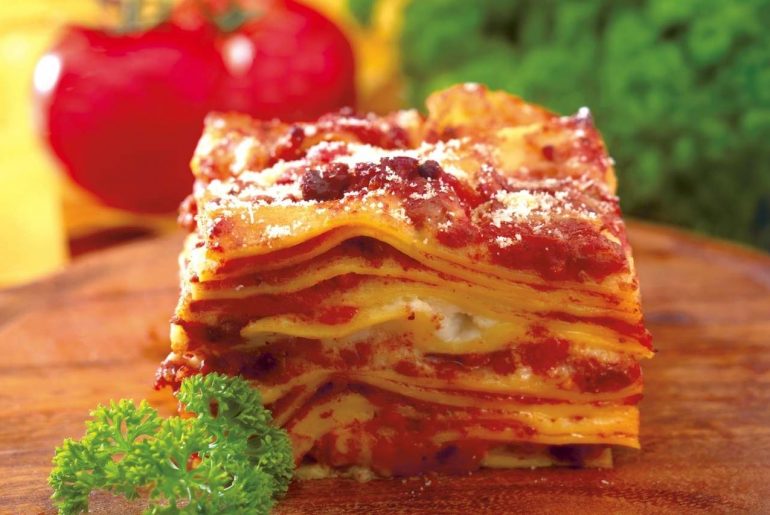 How Long To Bake Lasagna At 425? Understanding how much to bake lasagna will enable you to create it precisely. How long to bake lasagna at 425? We will learn it here.....