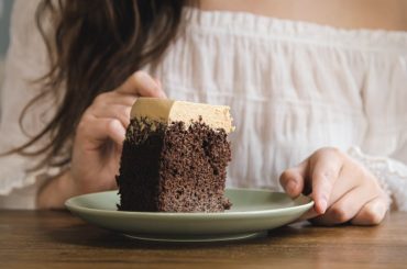 Diet Cheat Meals – 5 Reasons You Shouldn’t Feel Guilty Many believe that indulging in cheat meals or simply having too many of them can open up the proverbial floodgates.