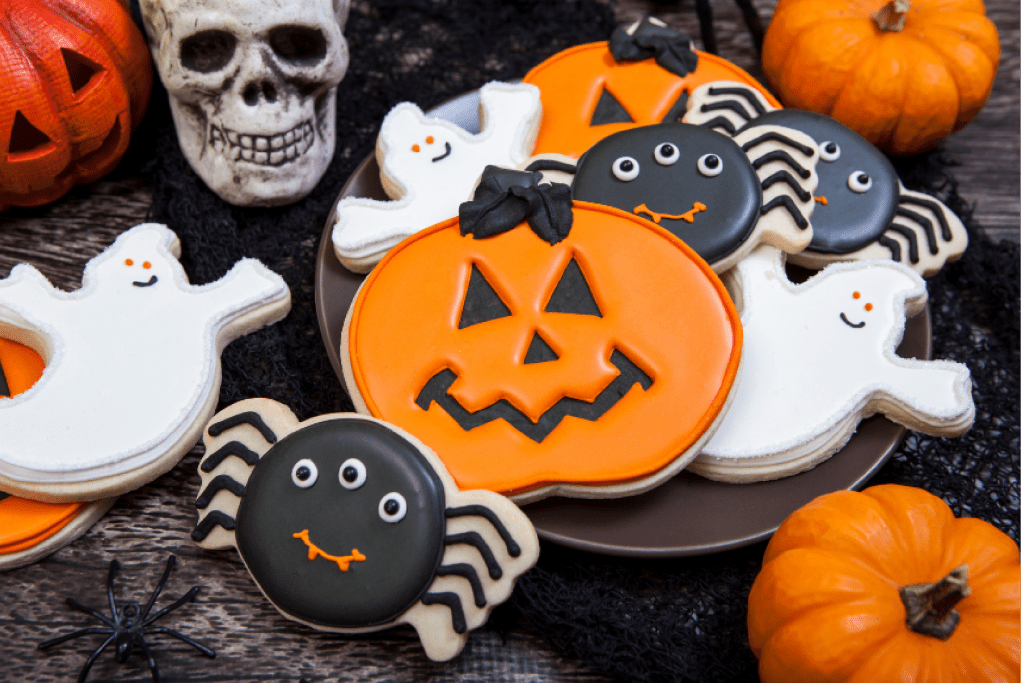 In this article we sorted out top 8 delicious Halloween recipe ideas especially for you, so that you can enjoy with your loved ones.