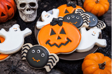 Best Halloween recipes you should try on this October 2022 In this article we sorted out top 8 delicious Halloween recipe ideas especially for you, so that you can enjoy with your loved ones.