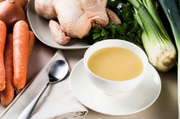 Can You Mix Chicken And Beef Broth? Read Here Can you mix chicken and beef broth? Let's examine all these broths, their distinctive characteristics, and what makes them special. So ke....