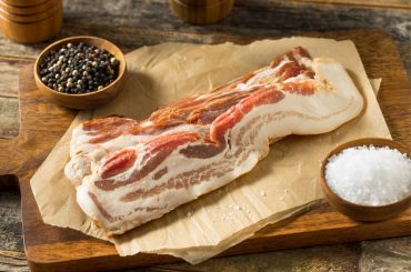 How Long Does Uncured Bacon Last? – Everything You Want to Know  How Long Does Uncured Bacon Last? The timespan you can store your uncured bacon can depend on two primary factors, 1 - The storage method...